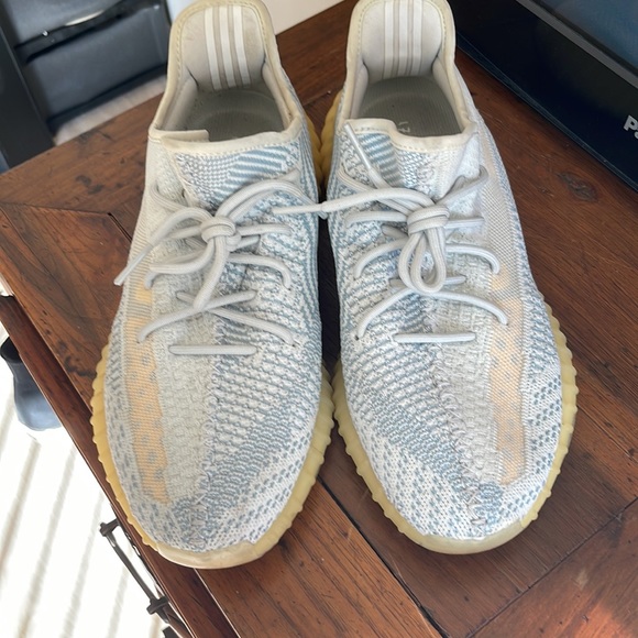 Adidas Yeezy boost cloud non reflective 350